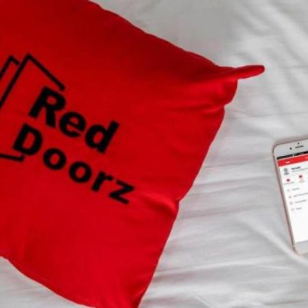 Reddoorz Near Rumah Sakit Condong Catur Maguwo Exteriör bild