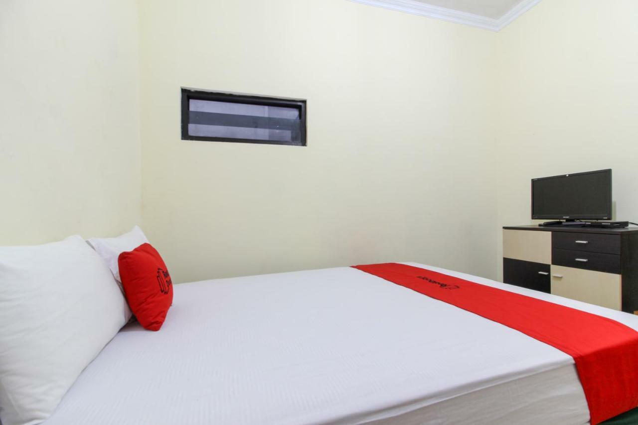 Reddoorz Near Rumah Sakit Condong Catur Maguwo Exteriör bild